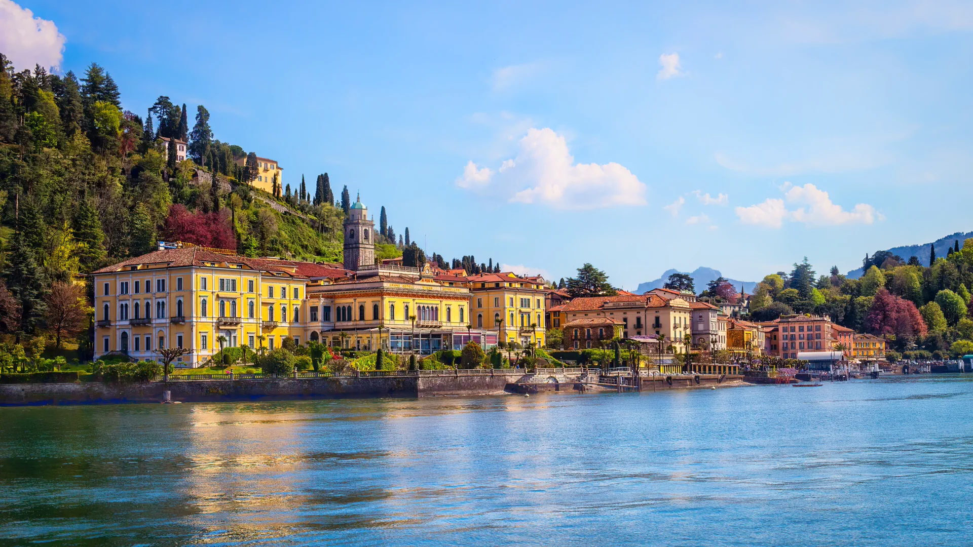 Lake Como loop route in Italy