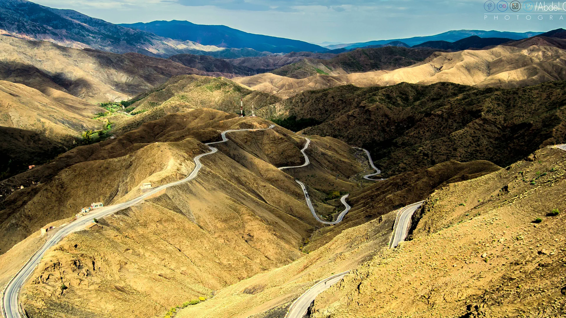 Tizi n’Tichka route in Morocco